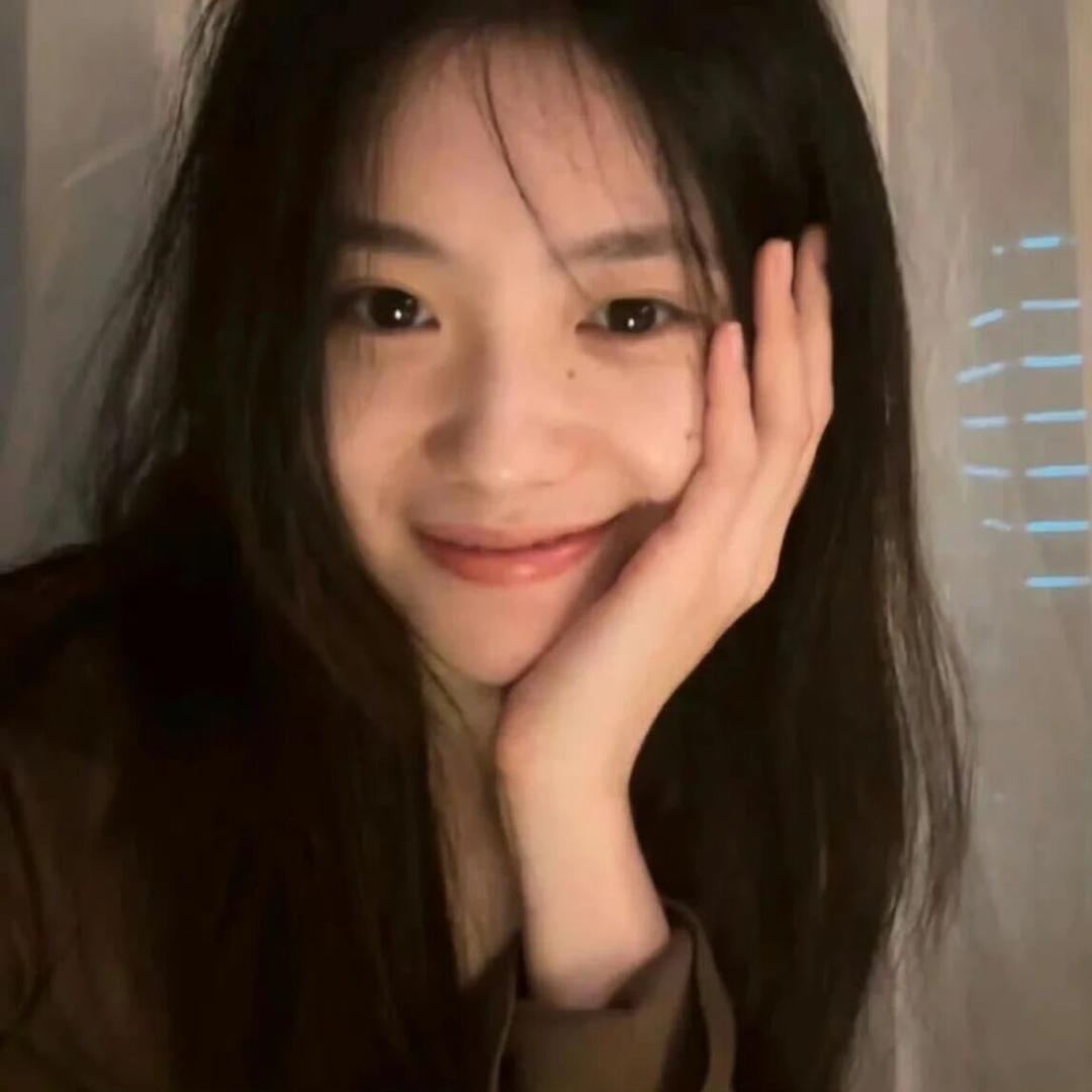 小狗在摇尾巴🐶