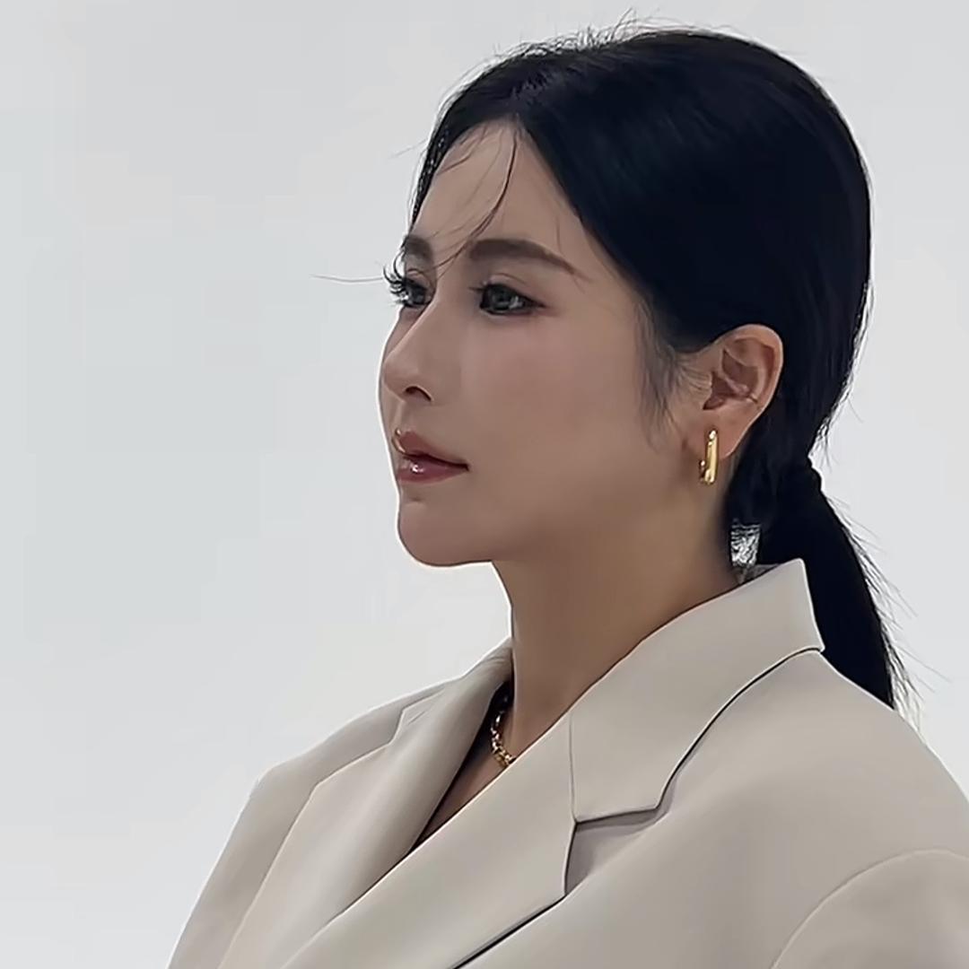 小心甘Catherine吖（清醒大女主）