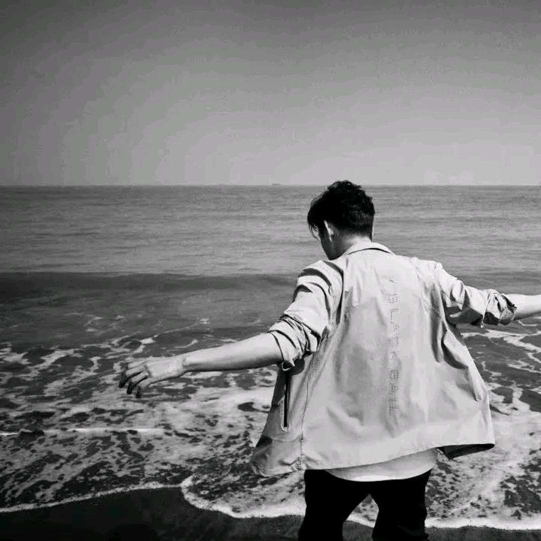 M明