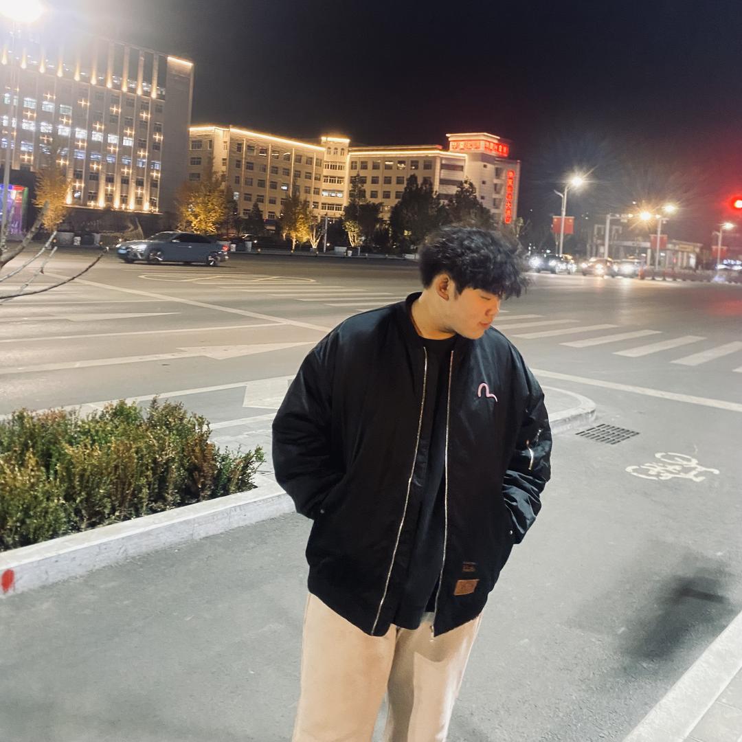 灵石ph酒吧的显眼包