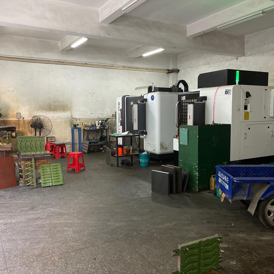 冠政硅胶模具厂