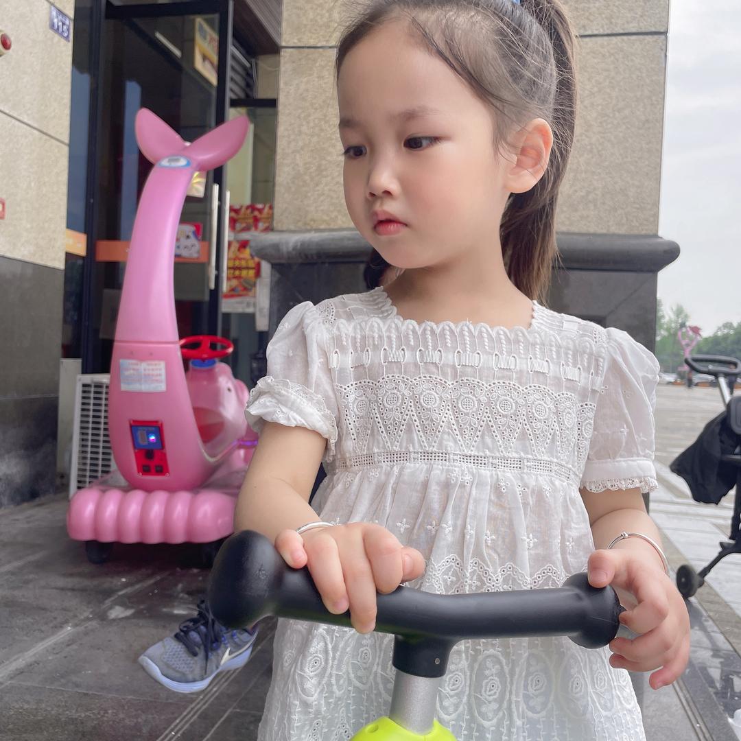 潇洒姐。。拒绝私聊。