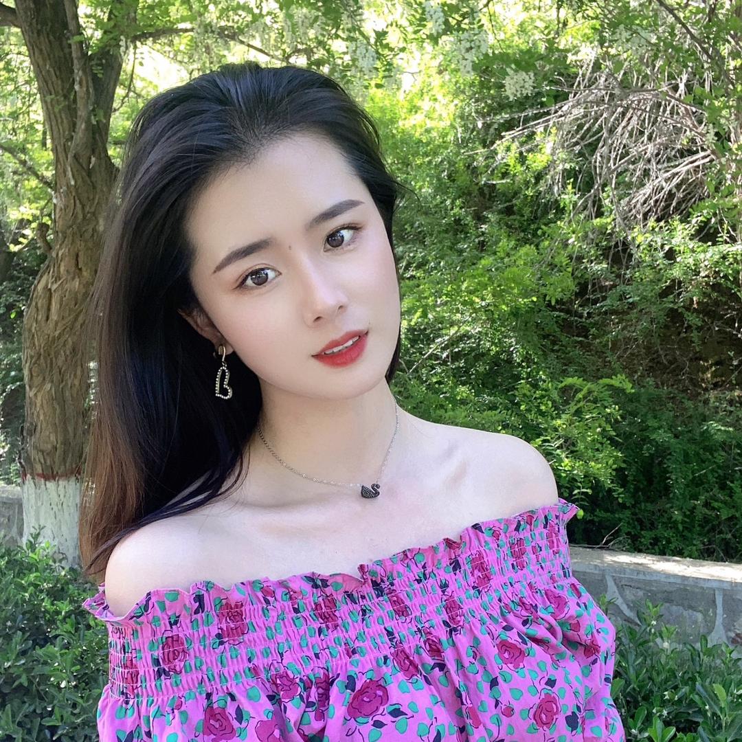 搓指甲的小姐姐（精手指美甲美睫）
