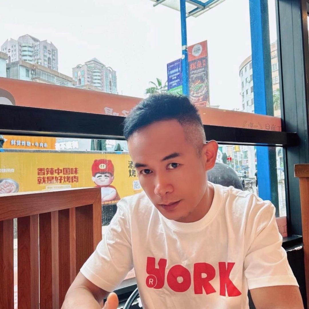 千美皮具衣服外贸