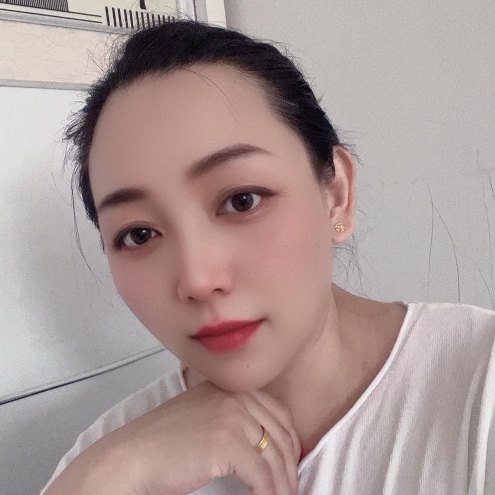 莉莉呀