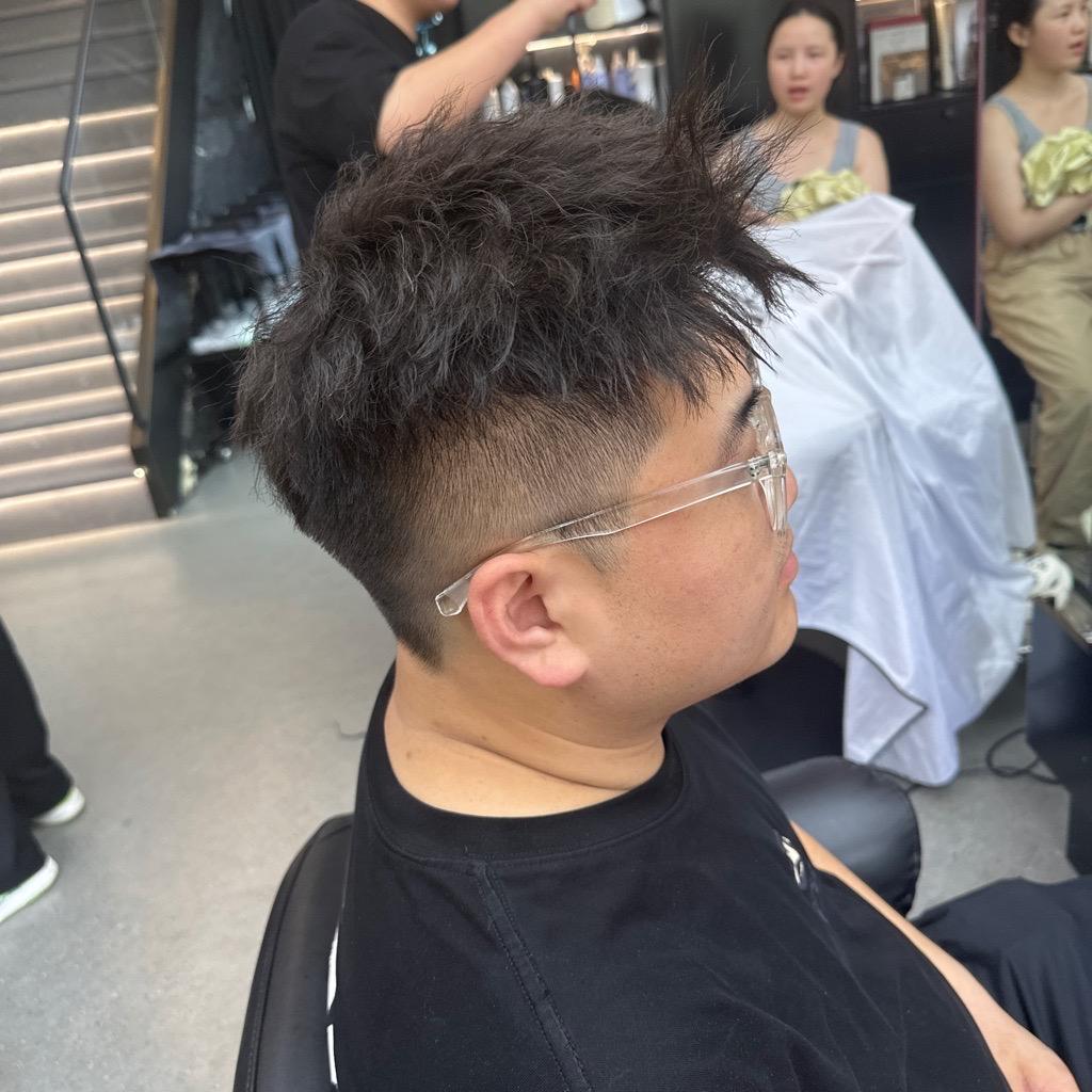 随波不逐流.