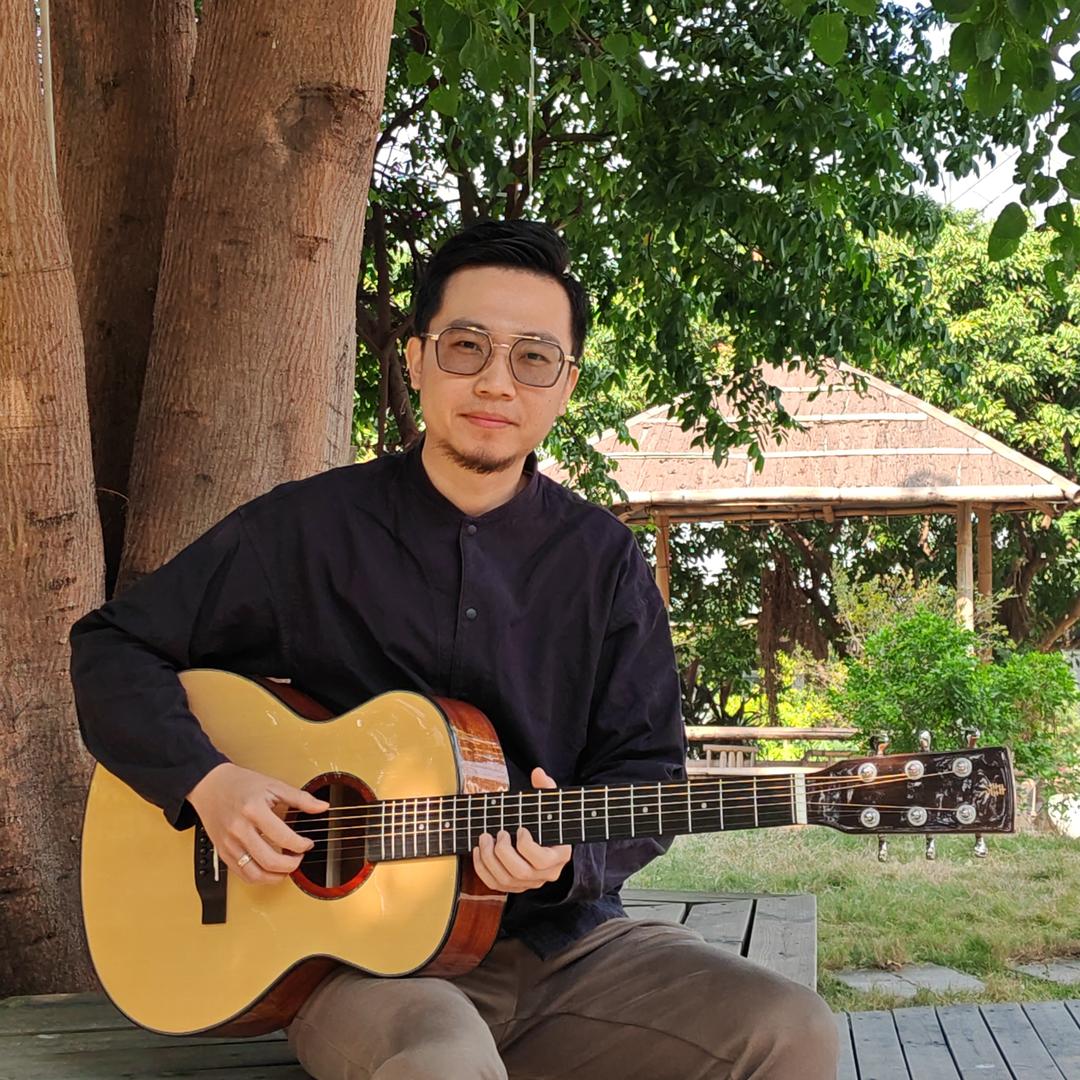 子尧一指弹吉他
