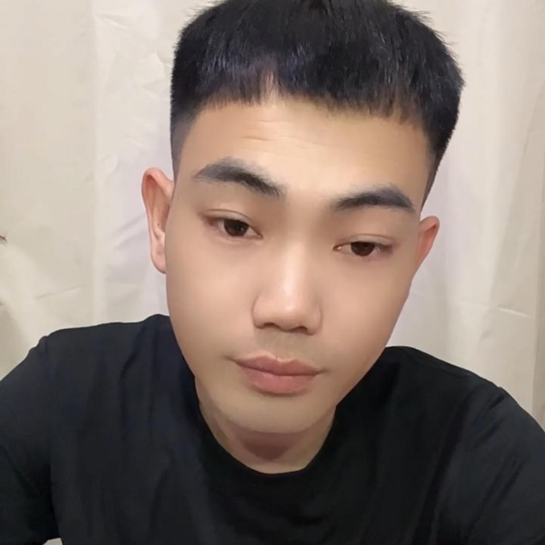 小岑（尊师彤彤）