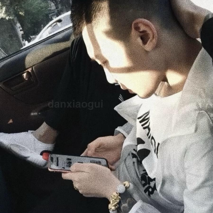 小w