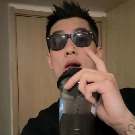 李Sir