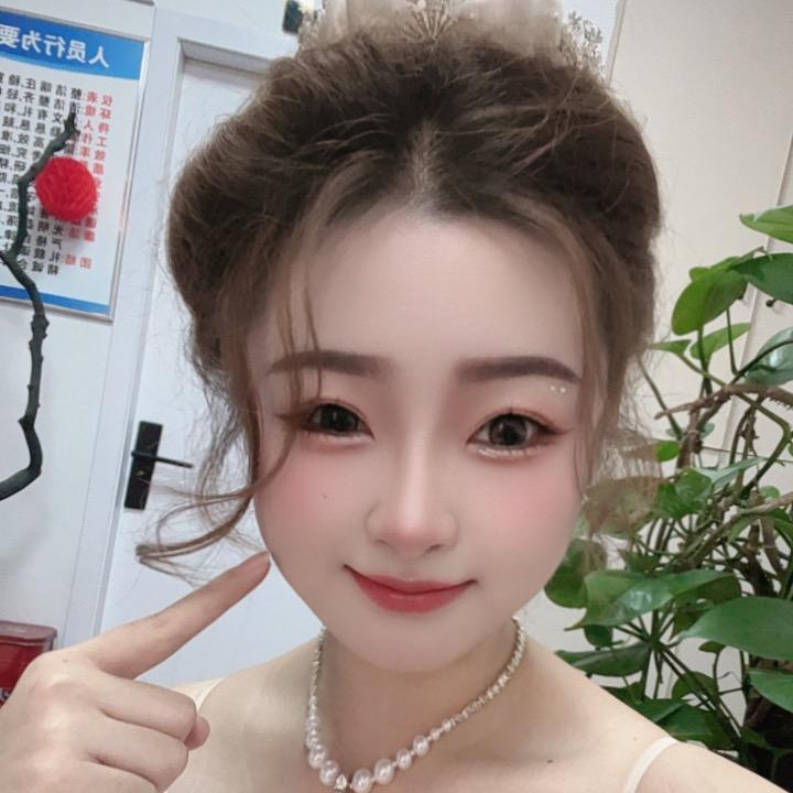 若初（肉丸子•锦鲤附体🐟）