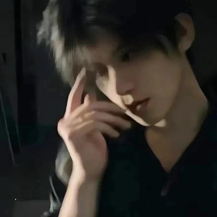 发光的萝卜干