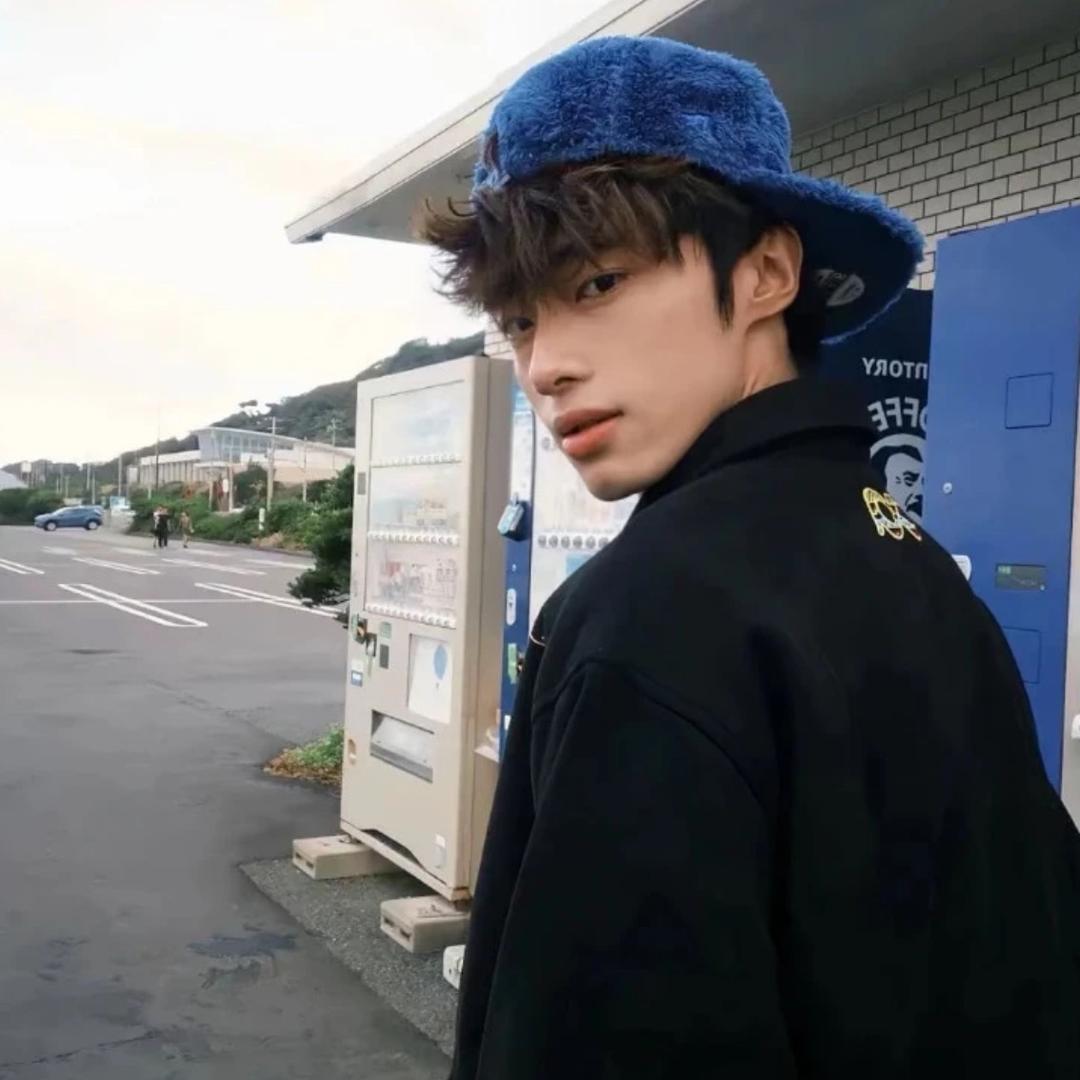 李亚龙