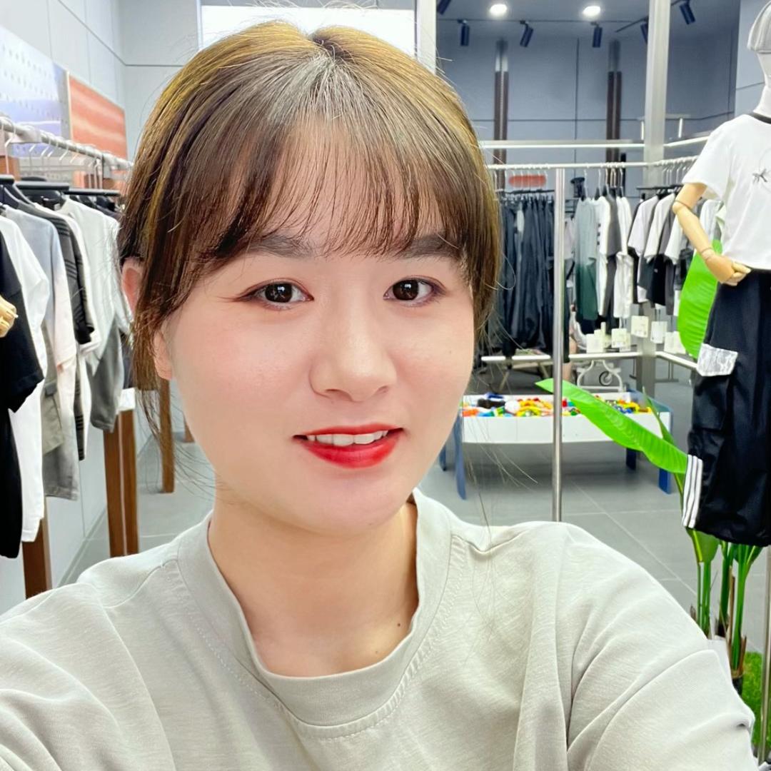 童趣娜娜长沙潮牌童装10年