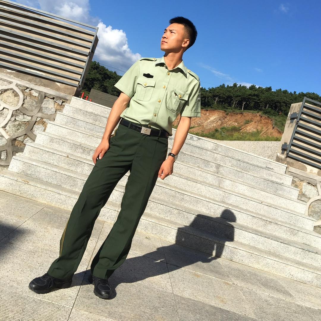 余傲洲