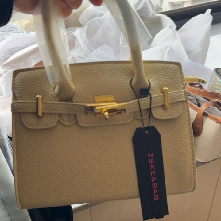 江江精品包包小铺