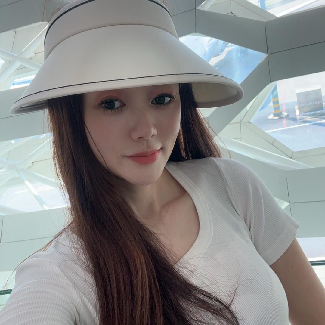 芋妮高定服饰