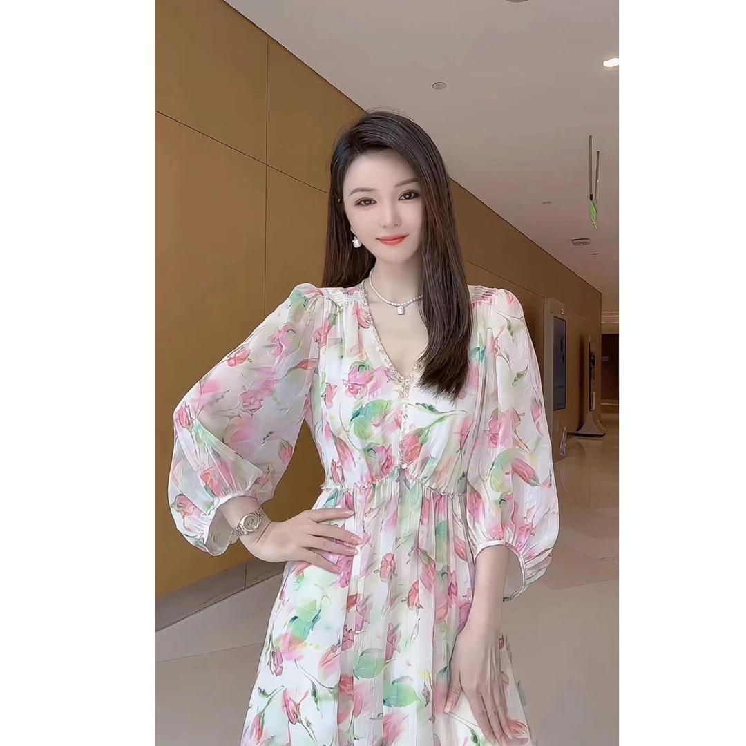 沁鑫轻奢服饰的头像