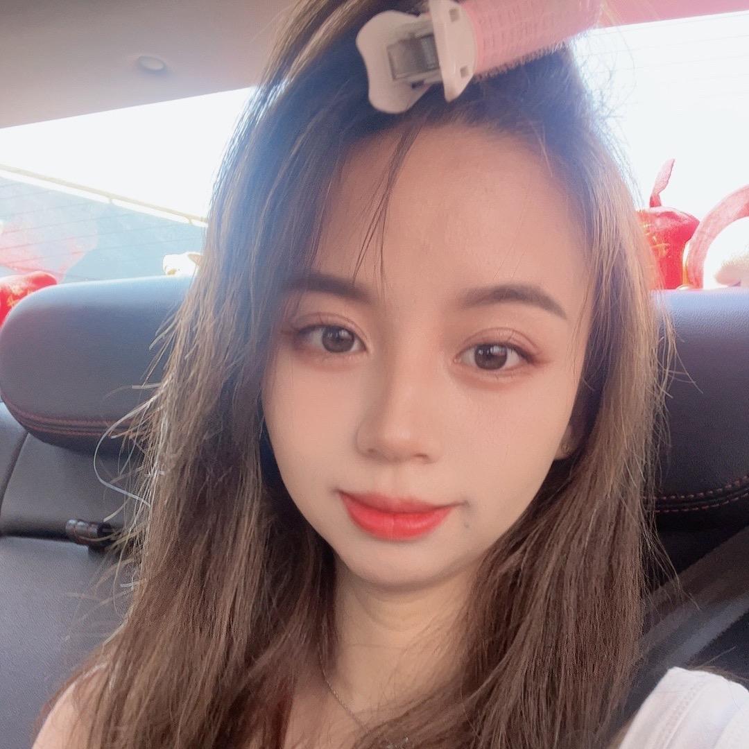 抚养两个儿子的妈妈