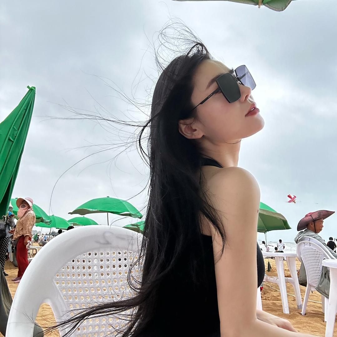 小莫莫同学