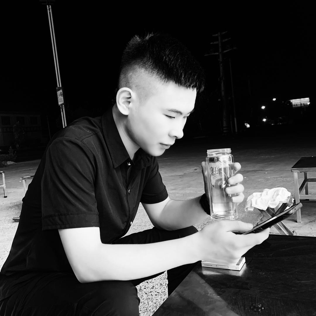 小郭.