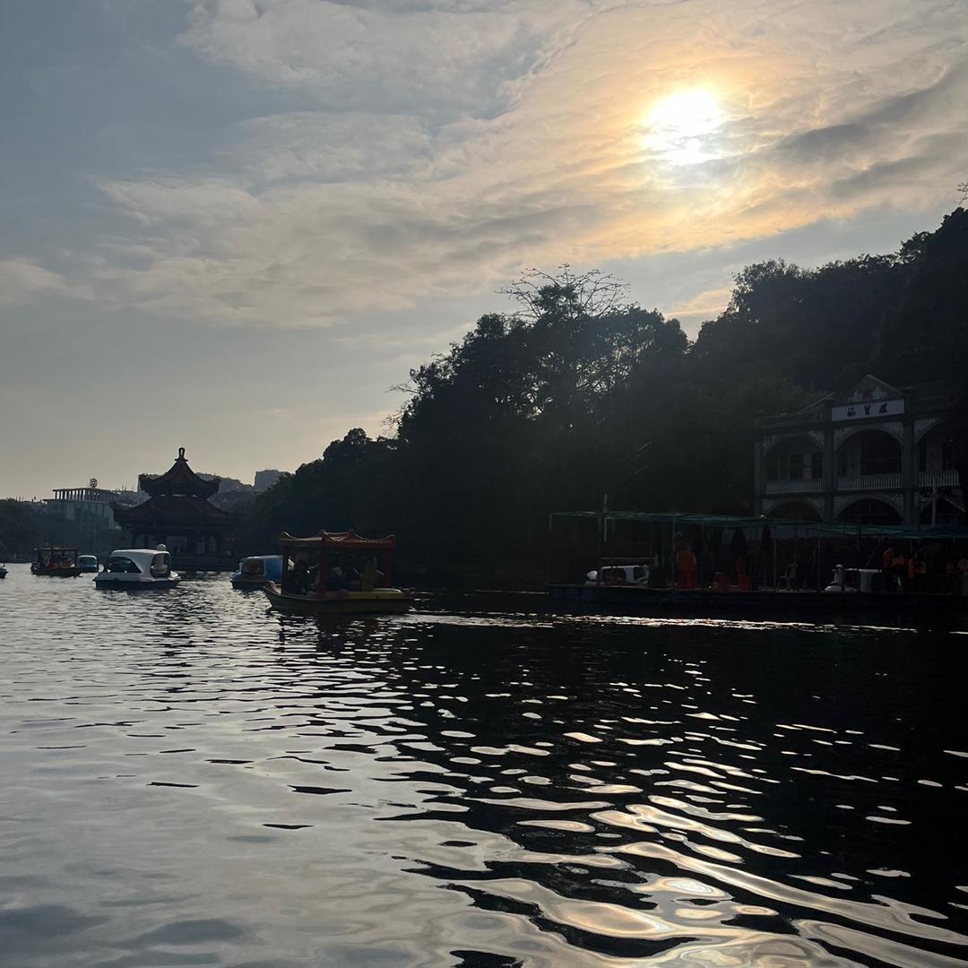 有肉感的小胖子