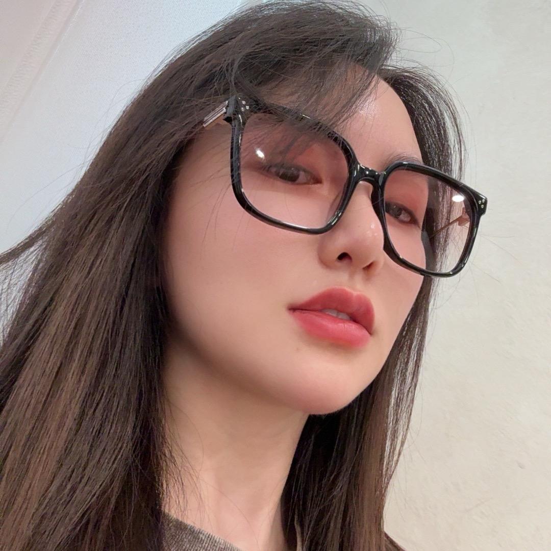 德清新市夫妇小杨洪羽