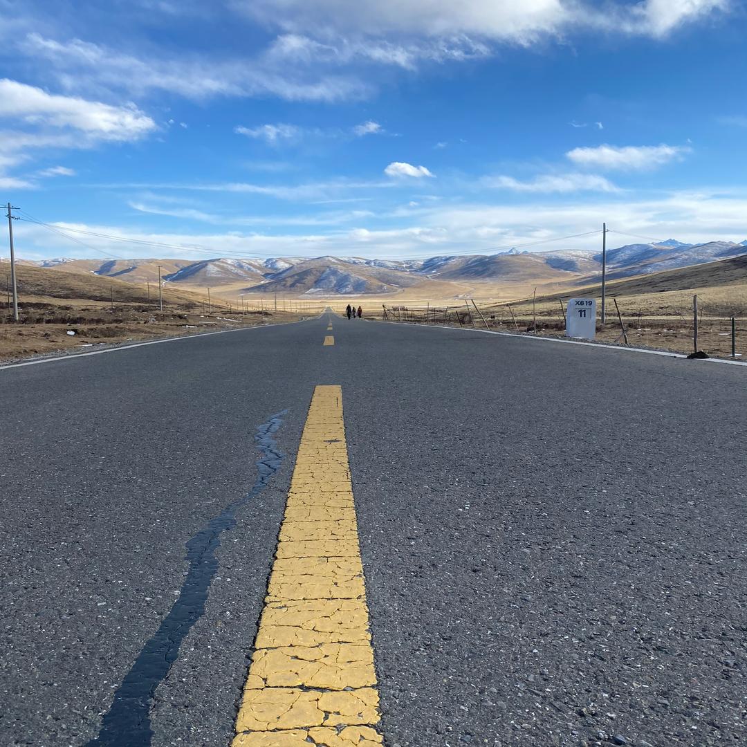 에는 별 말을 사람