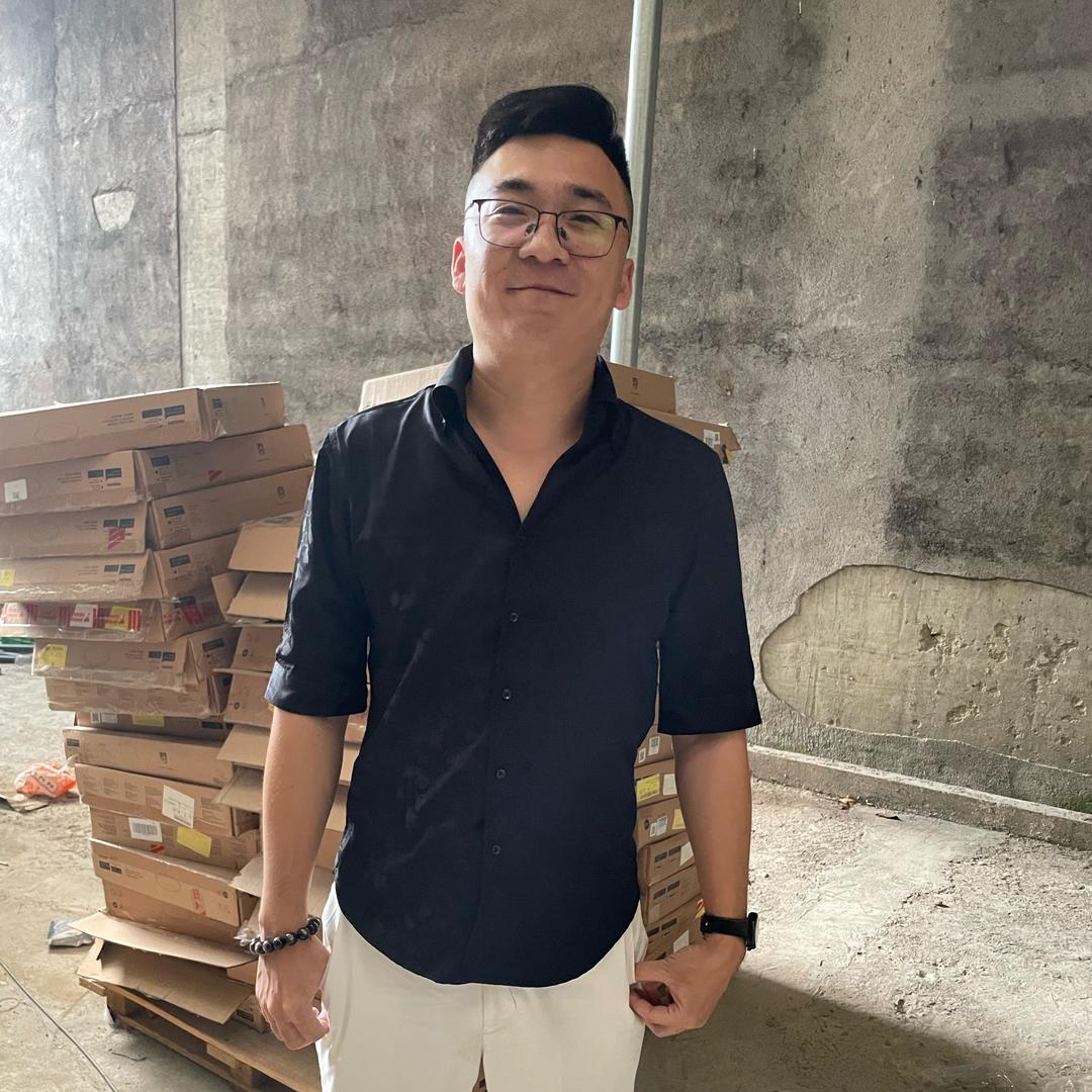 星仔尾货仓库
