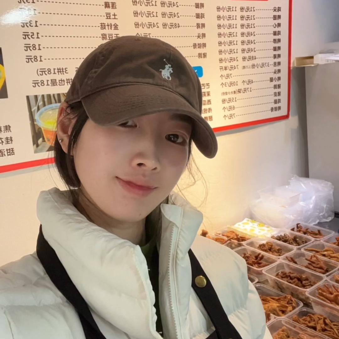 龙甜甜卤味铺