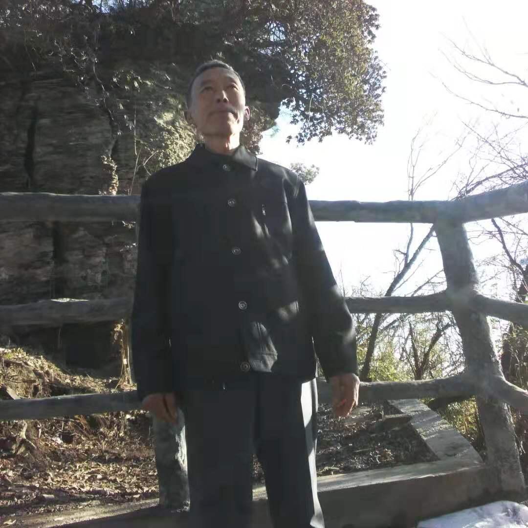 光雾山放羊人养蜂人