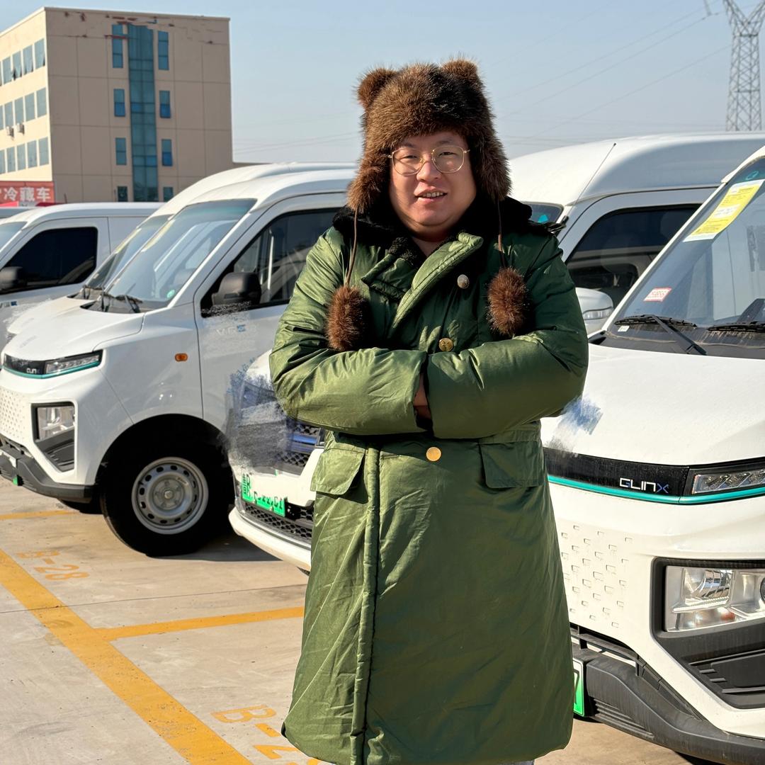 青岛老刘新能源货车