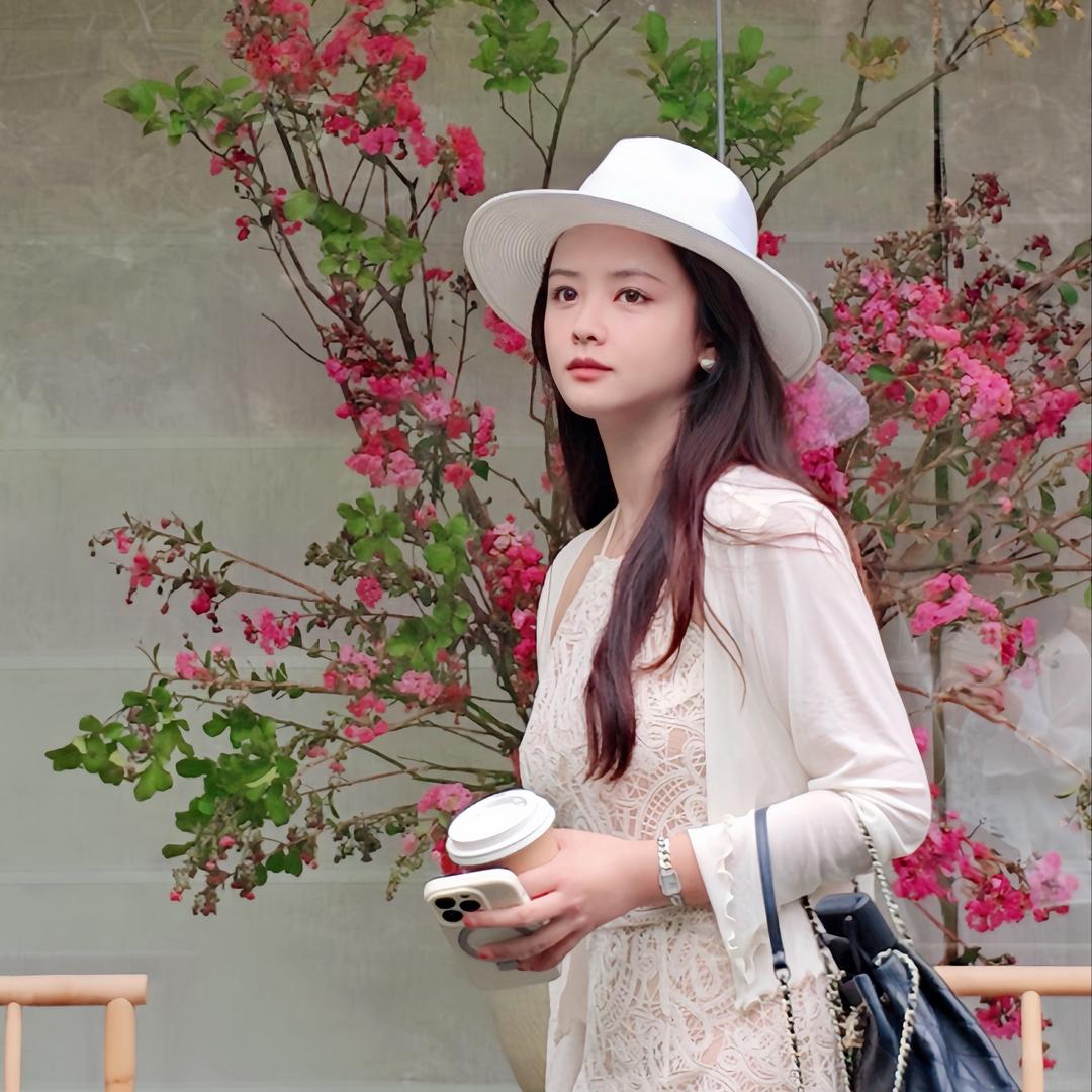 设计师颖儿