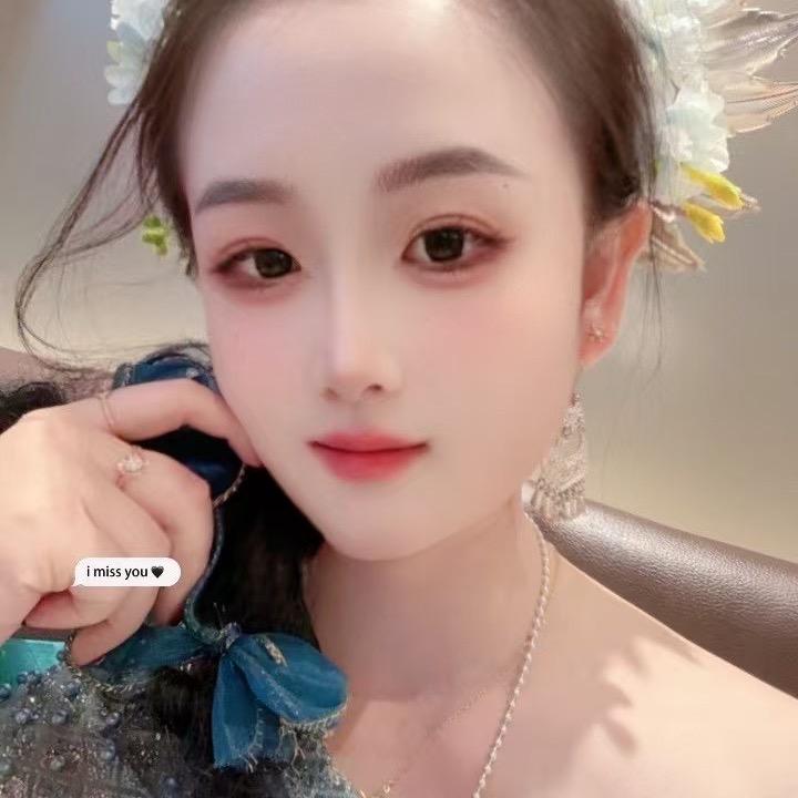 钢琴老师小可呀