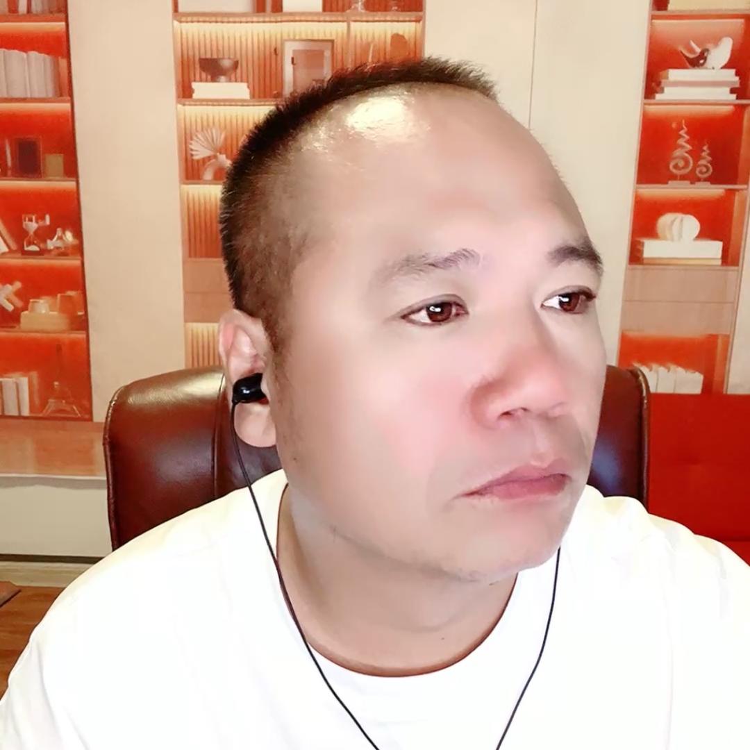 脱口秀博主飞哥