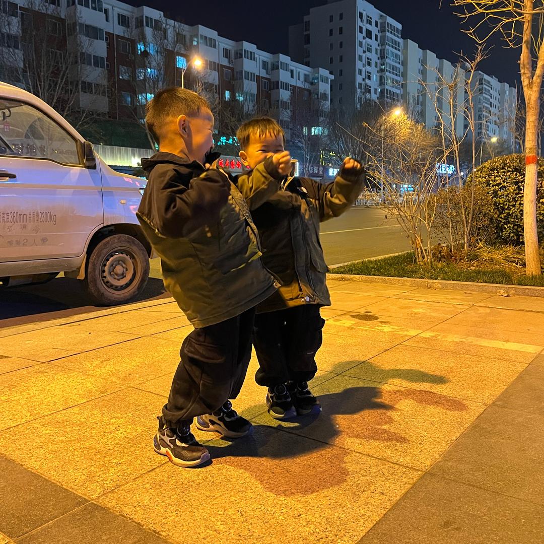 河北人在印尼开服装工厂