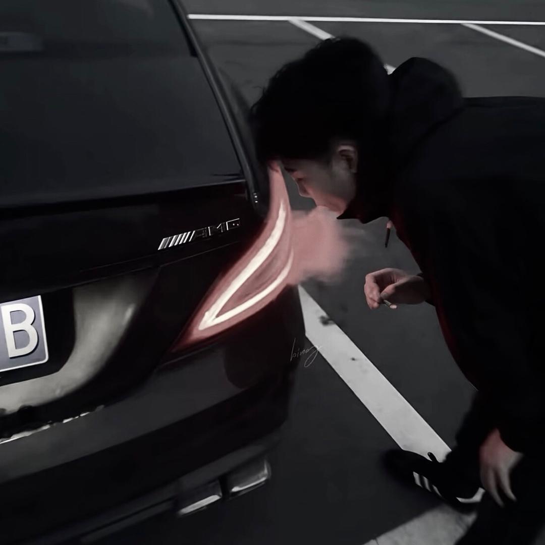 混过社会卖过萌