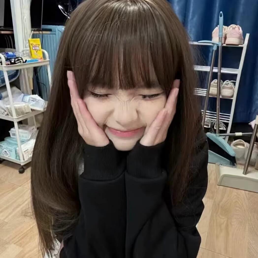 涵少^.