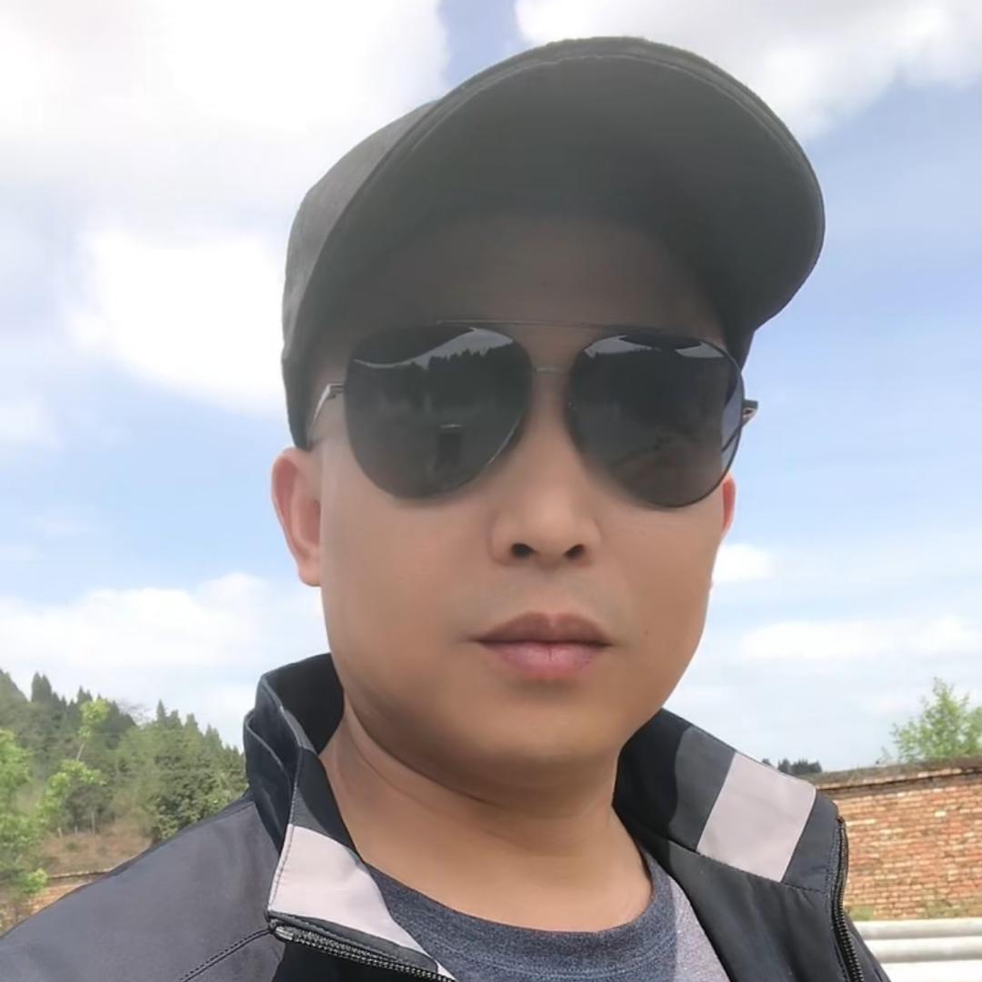 捌零后餐饮人 冬哥