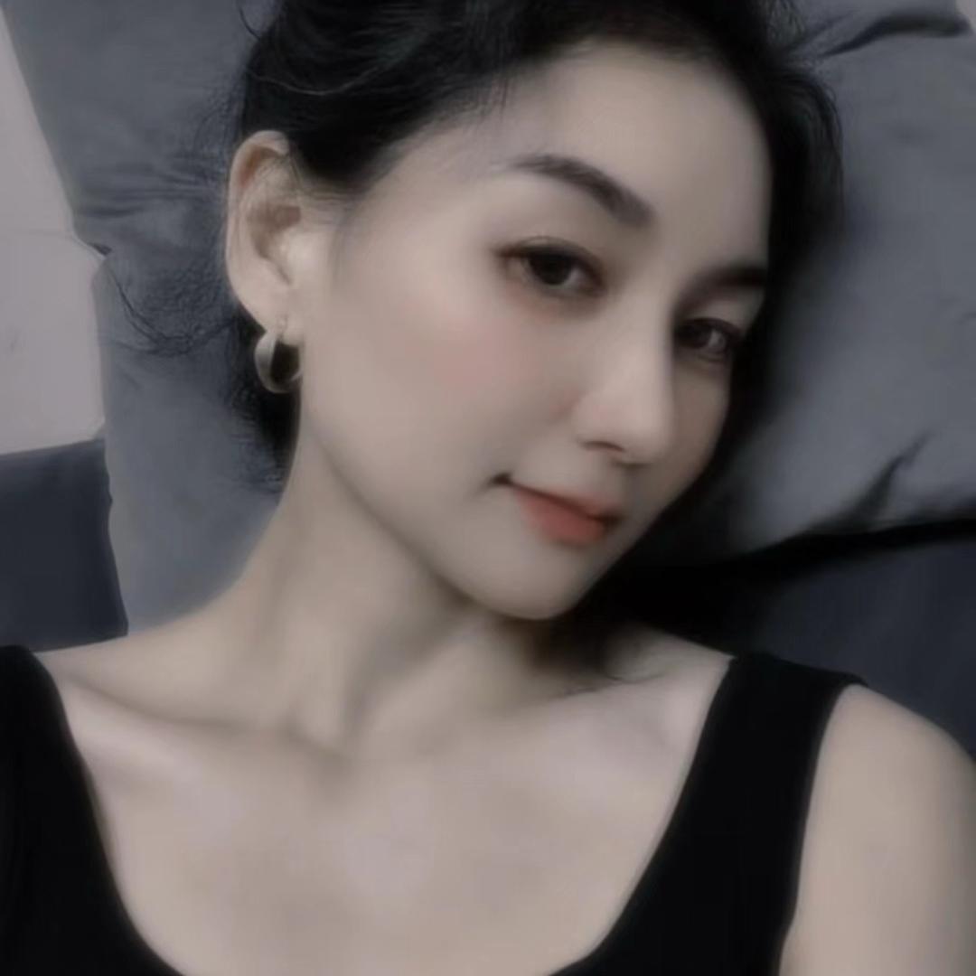 彝族李阿姨