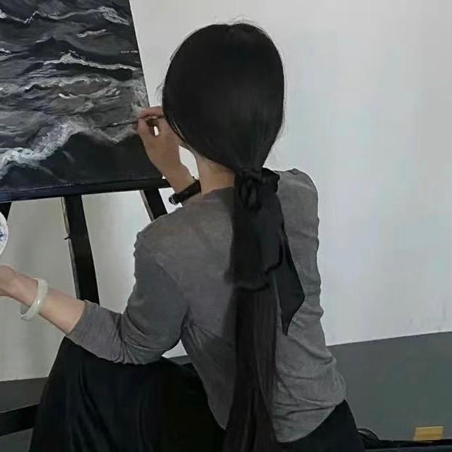 深巷古韵珠宝上春山