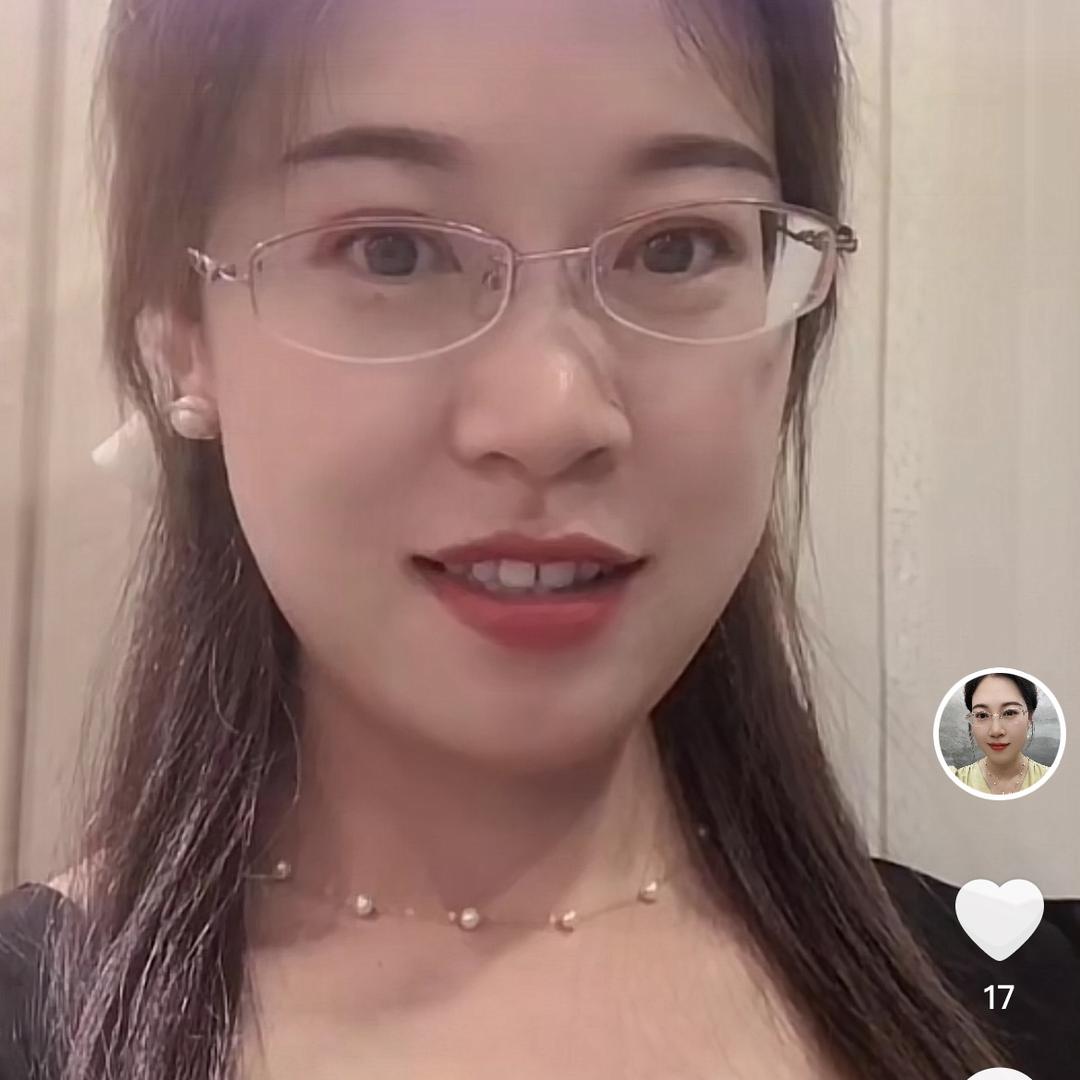财鱼挖藕: 元元
