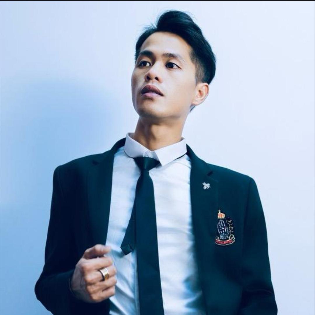 四公子💯老头户外演唱会