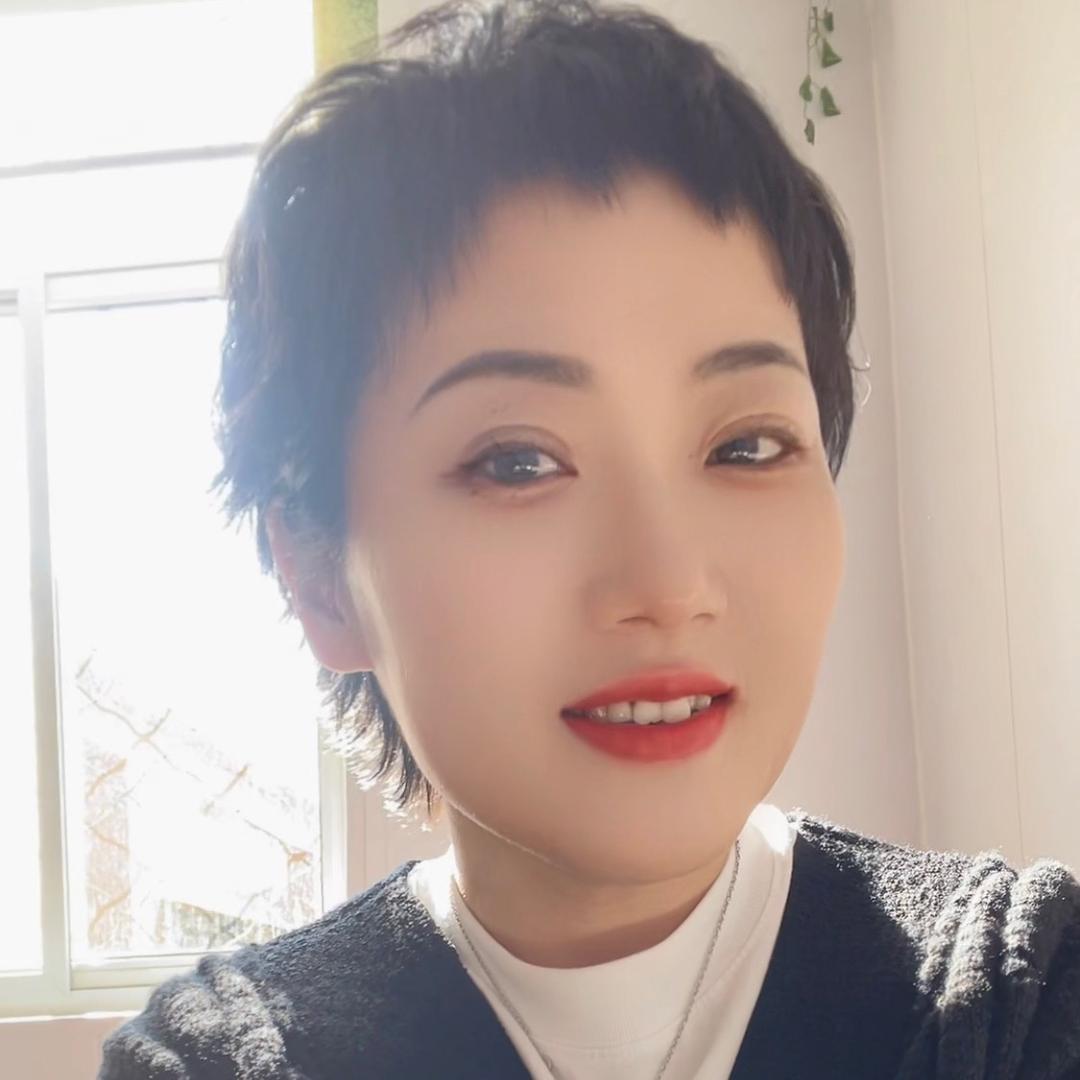 铿锵玫瑰.