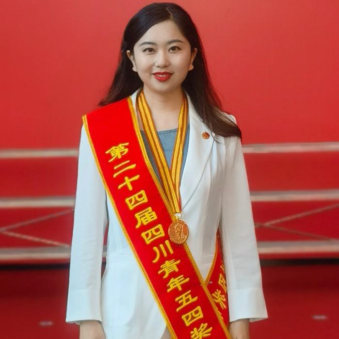 周俊英