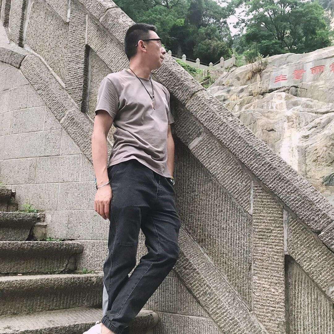 易桐🐷🐑🐶🇨🇳