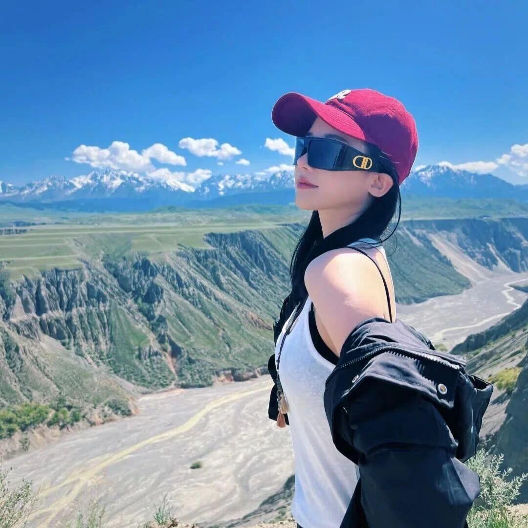 小拾玖.