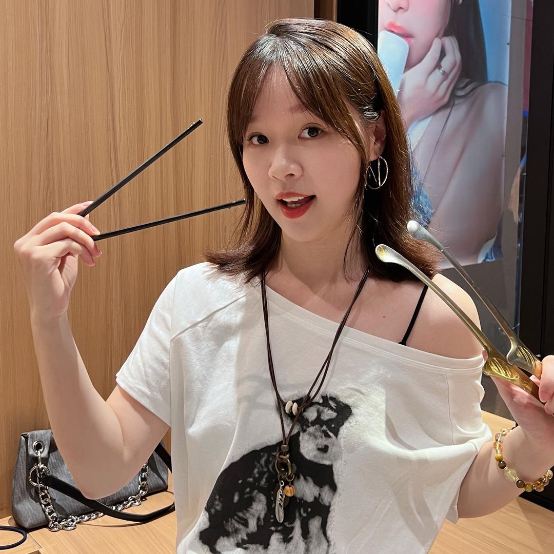 小颢颢
