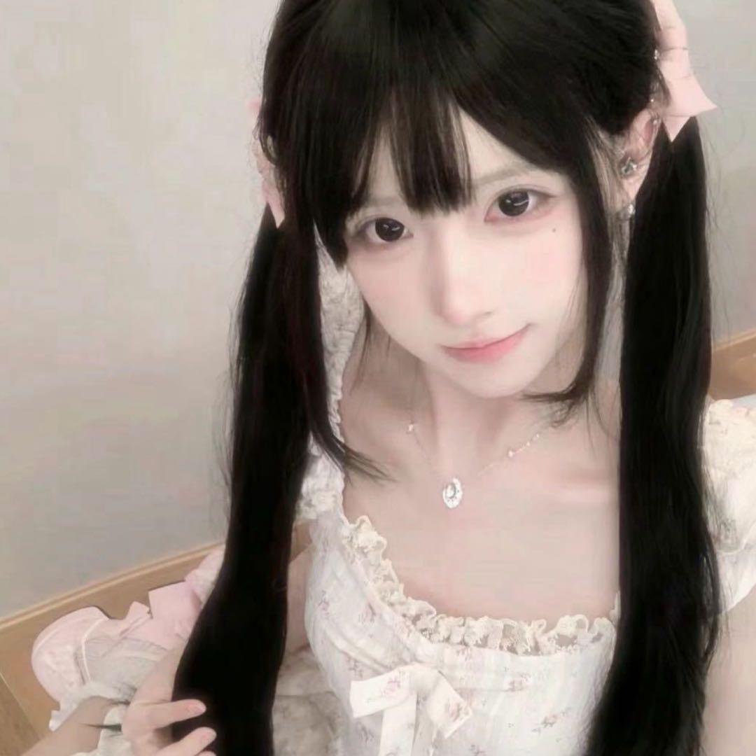 忧郁少女兜不住屎被护工吊打