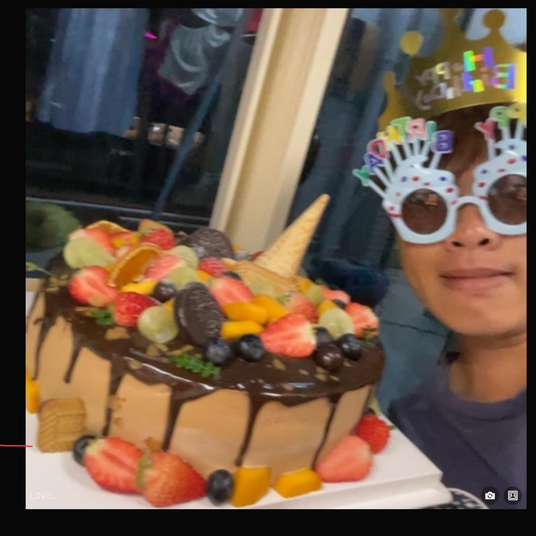 爱饭团的小熊🐻